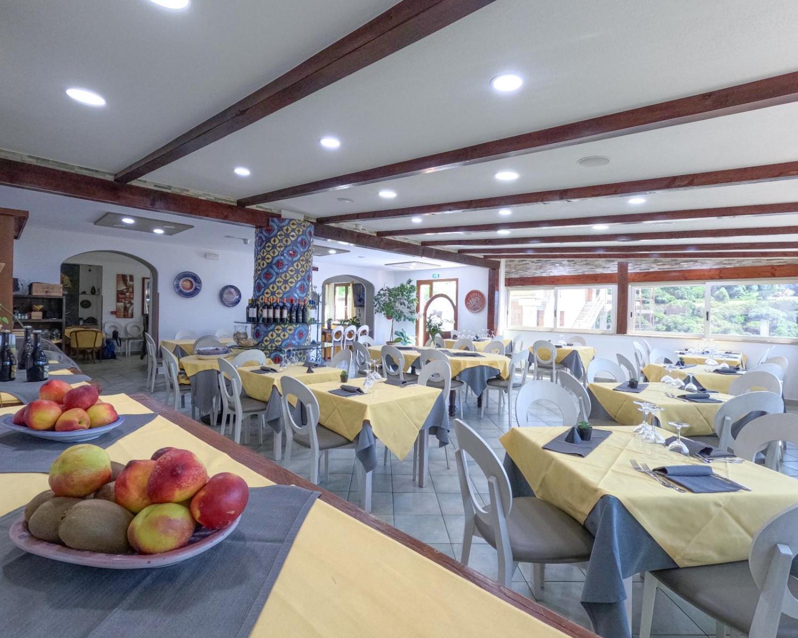 Hotel La Playa Cala Gonone Bagian luar foto